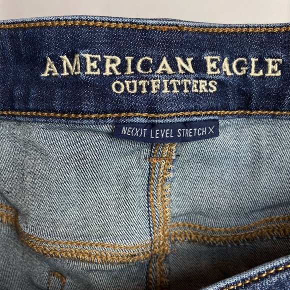 American Eagle Outfitters Womenʻs Distressed Denim Hi-Rise Jegging Crop Size 16 - Picture 3 of 10